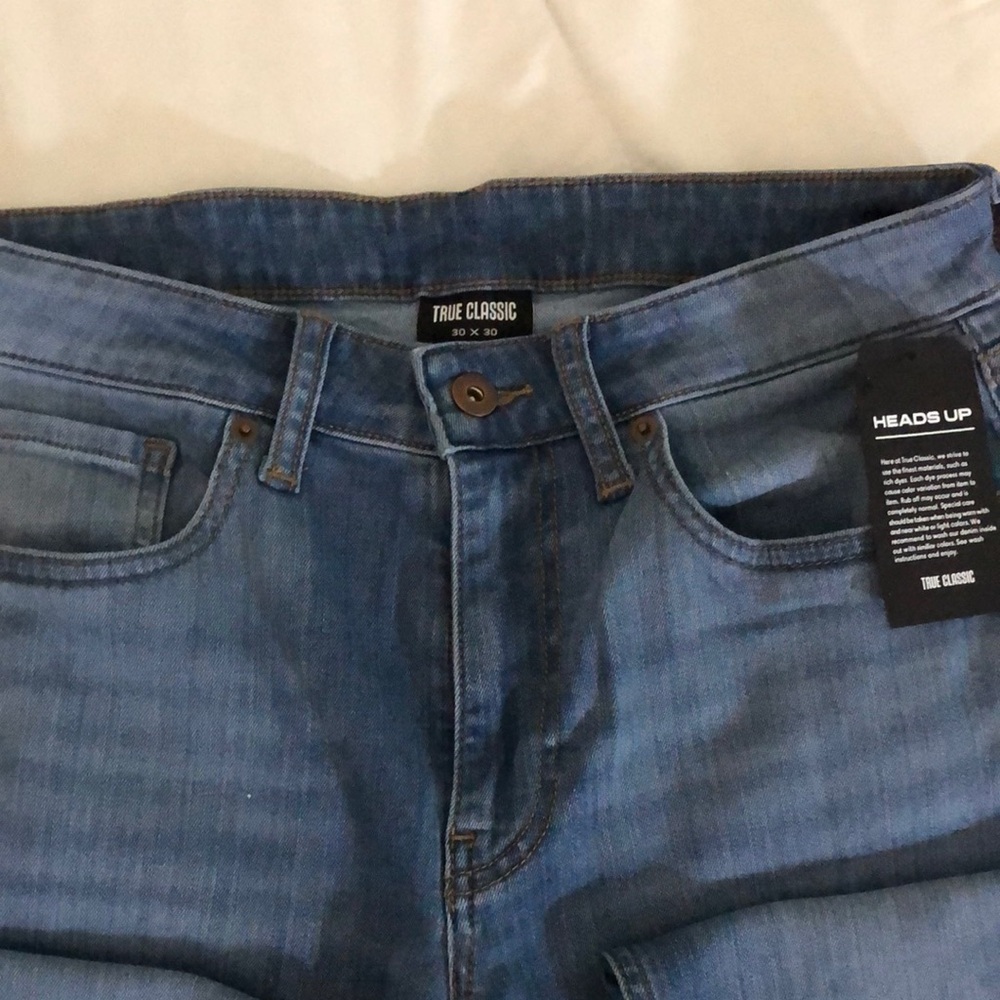 Blue Straight Jeans with Classic Medium-Wash